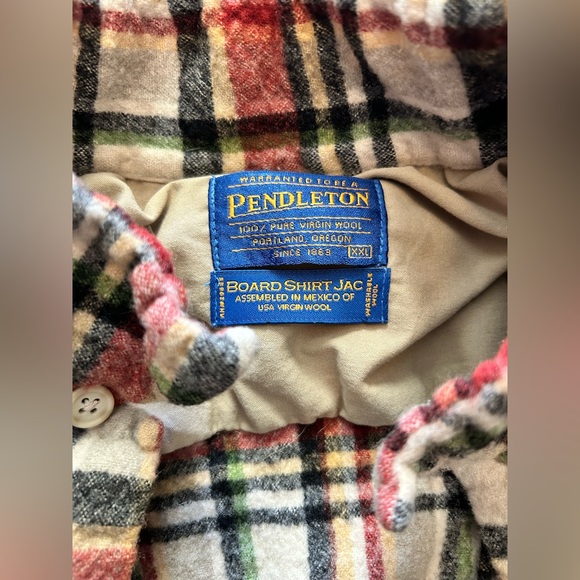 Vintage Pendleton Button-Up - Picture 3 of 4